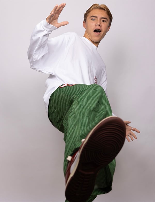 Tiener model met blond haar Danny J.