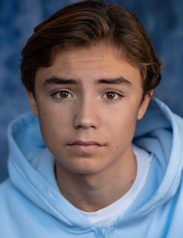 Mannelijk model met bruin haar danny