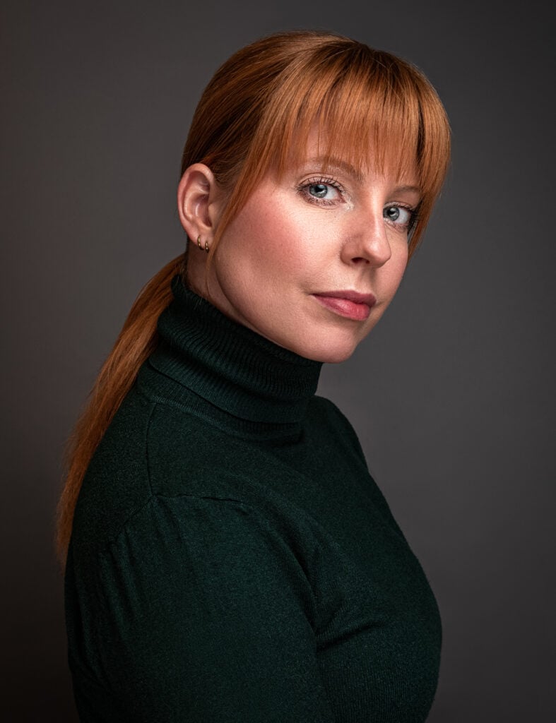 Vrouwelijk model met rood haar Daphne L.