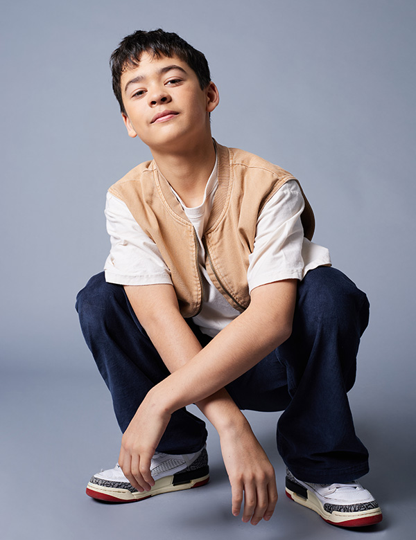 mannelijk kindermodel met donker haar Dexter