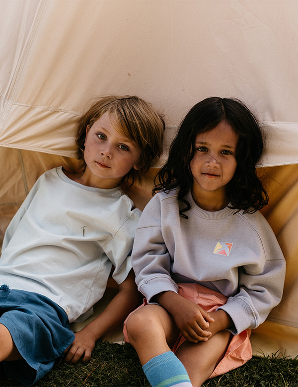 kindermodel met donkerbruin haar Diago