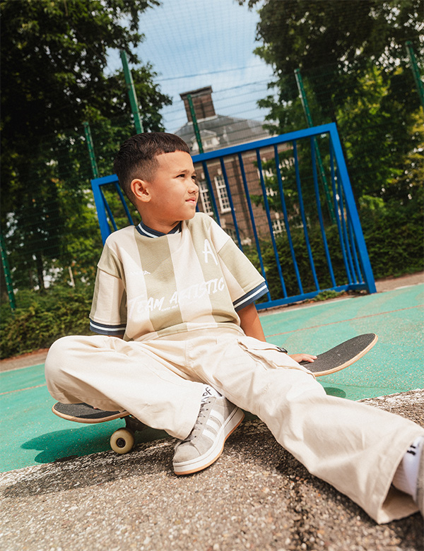 Kindermodel met donkerbruin haar Diago-Jace