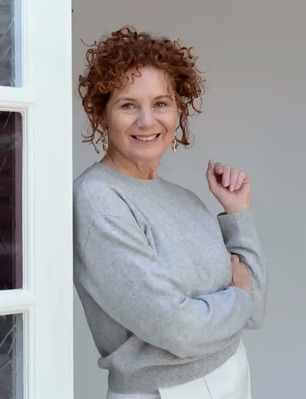 Diana Bo.