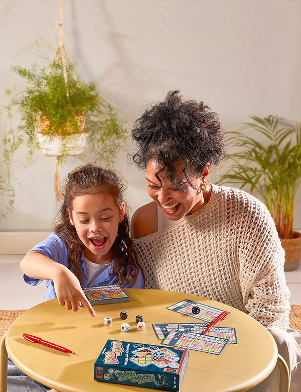 Kindermodel mer t lang zwart haar Donnah D.