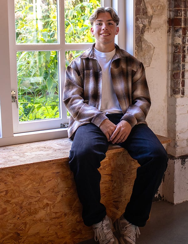 Tiener model met blond kort haar Duuk G.