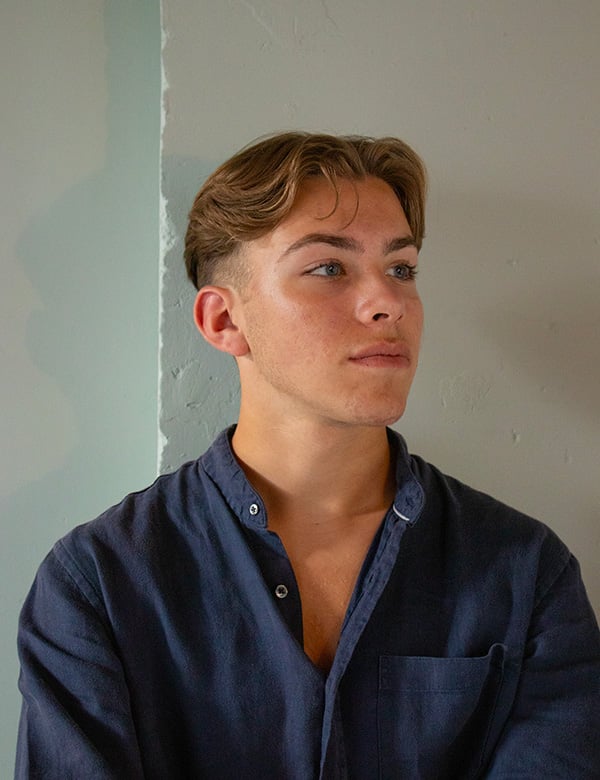 Tiener model met blond kort haar Duuk G.
