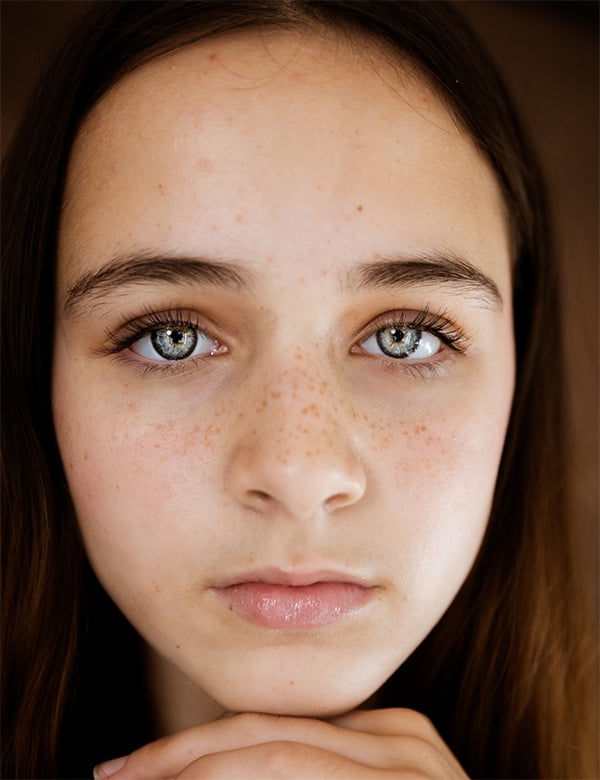 Kindermodel met bruin haar Ela