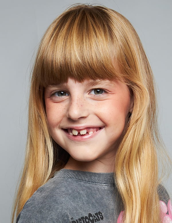 Kindermodel lang blond haar elena