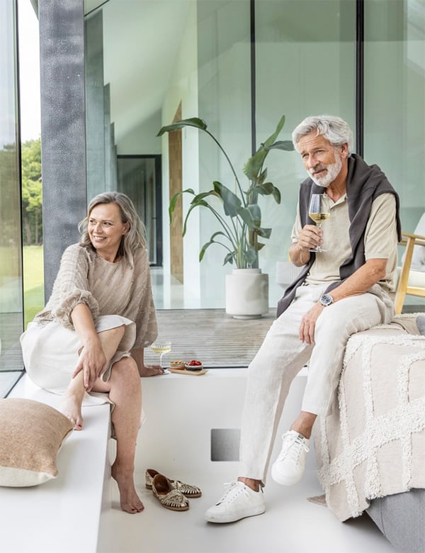 Vrouwelijk model met grijs haar Elian