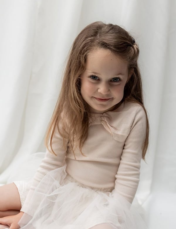 Kindermodel met blond haar Elin T.