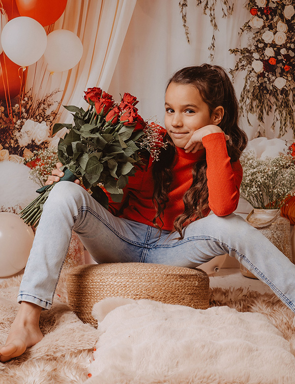 Kinderlijk model met bruin haar Elisa N.