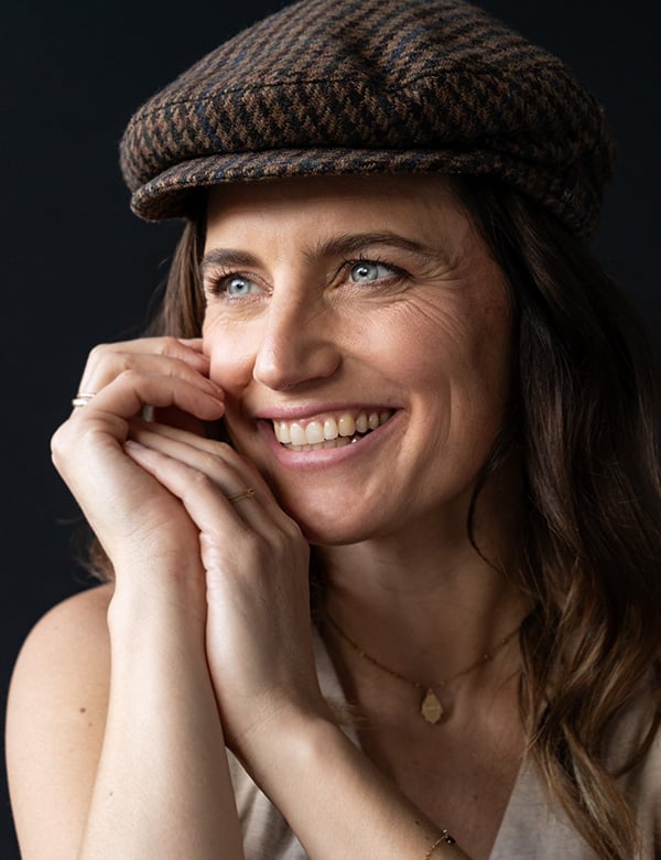 Vrouwelijk model met bruin haar Elsemiek.