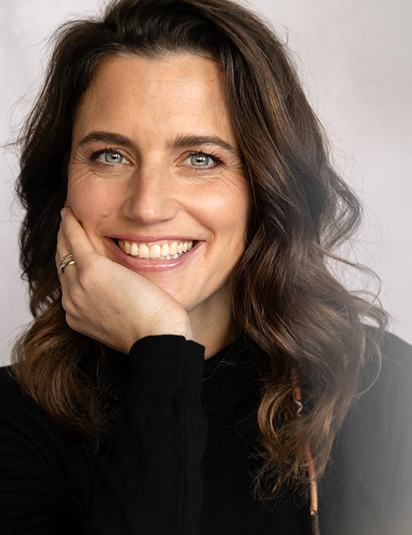 Vrouwelijk model met bruin haar Elsemiek.