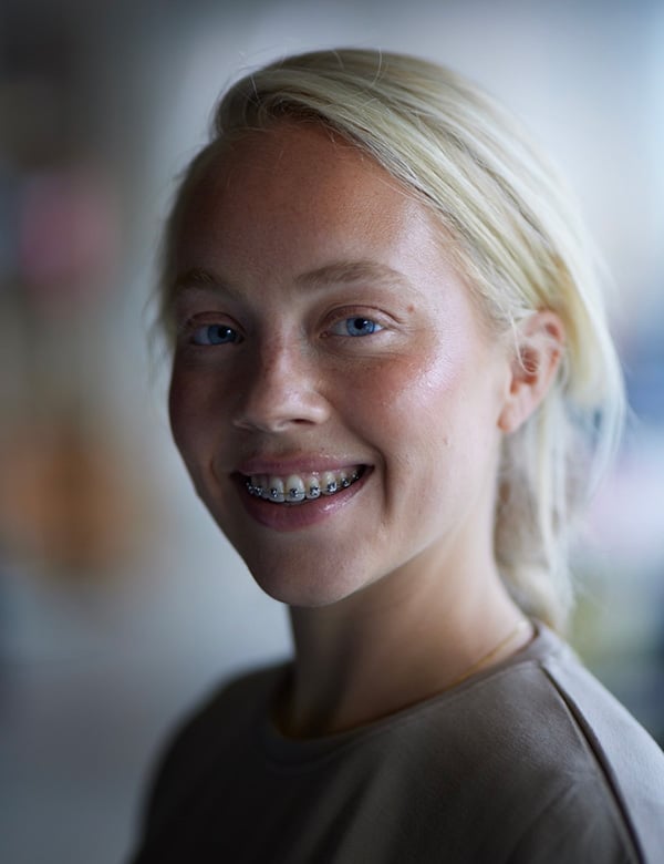 Vrouwelijk model emma k.
