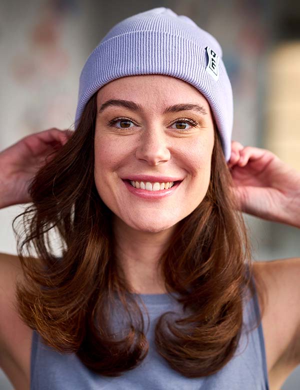 Model Vrouwelijk model met lang bruin haar emma