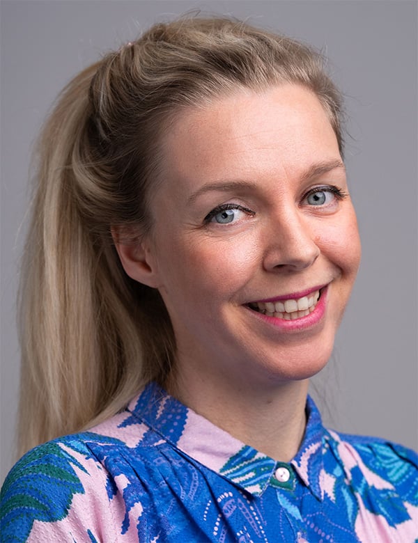 Model Vrouwelijk model blond haar erika