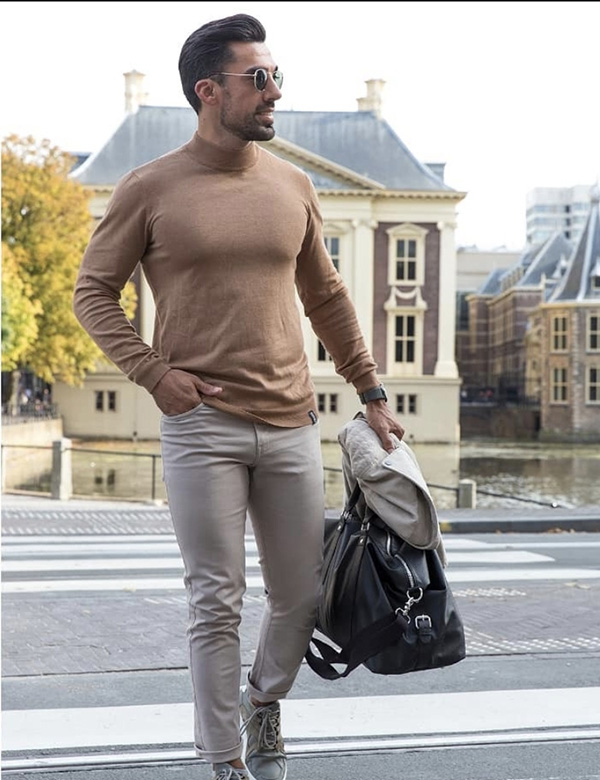Mannelijk model met zwart haar en zwarte ogen Ersin.