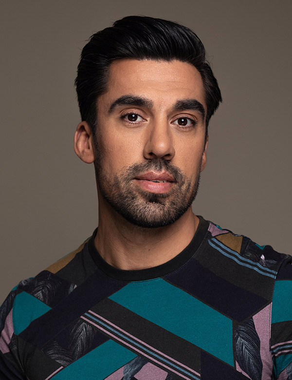 Mannelijk model met zwart haar en zwarte ogen Ersin.