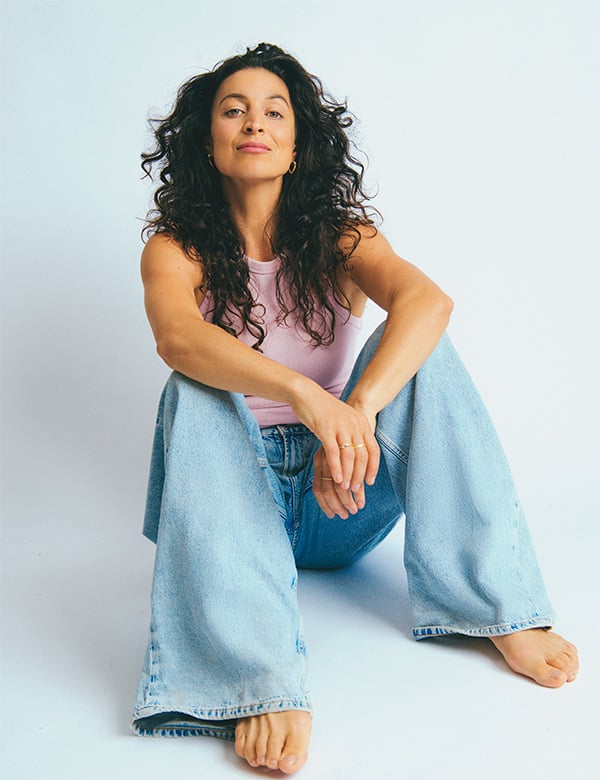 Vrouwelijk model en danser Esra