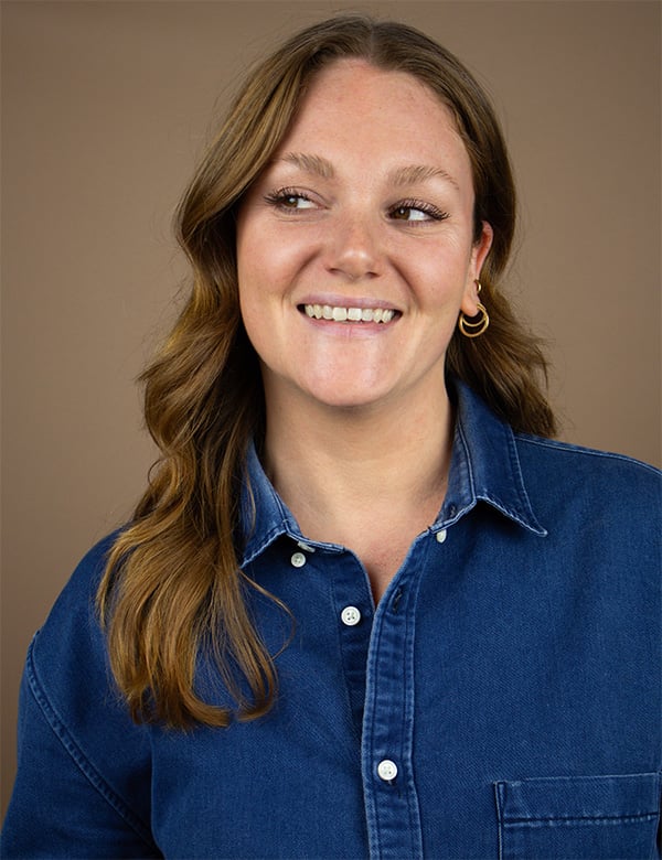 Vrouwelijk model met roodbruin haar Fabienne V.