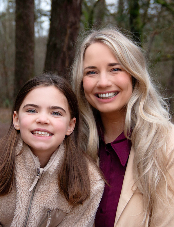 Kindermodel met donkerblond haar Fleur