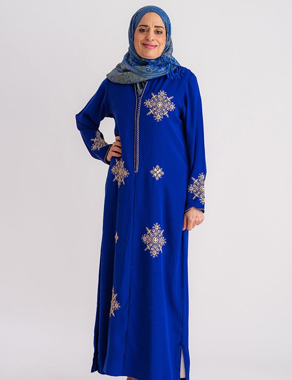 Vrouwelijkmodel in Arabische kleding Fatima K.