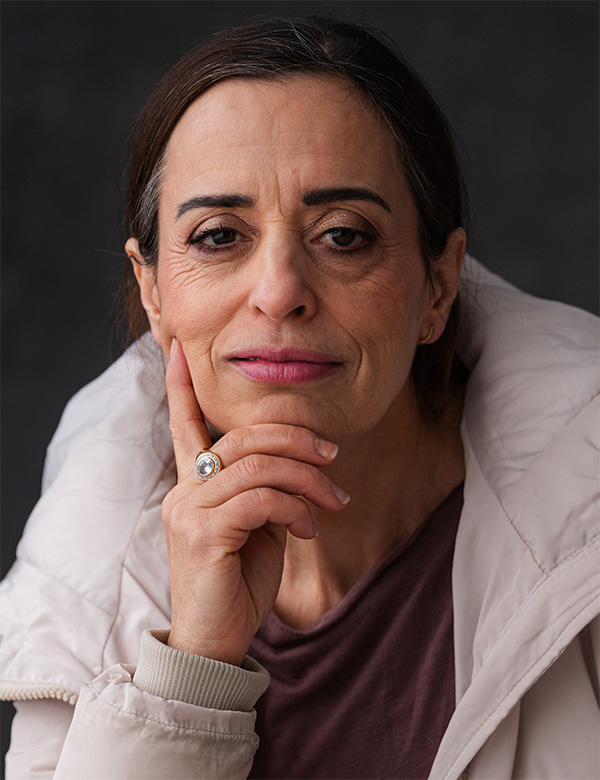 Vrouwelijk model met donkerbruin haar Fatima K.