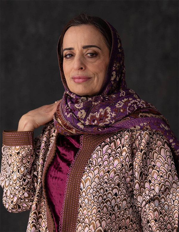 Vrouwelijk model met donkerbruin haar Fatima K.