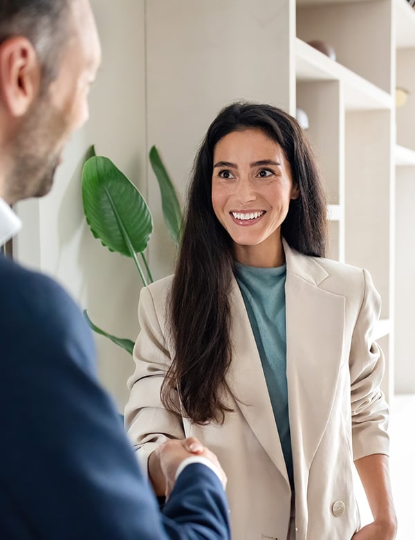 Vrouwelijk model met bruin haar Fatima