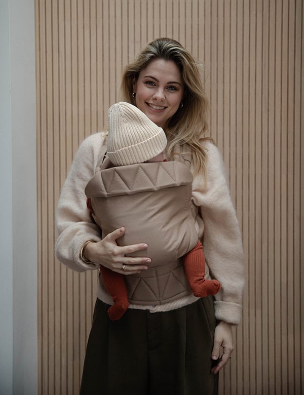 Vrouwelijk model met blond haar Fauve
