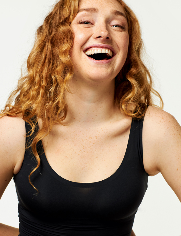 Vrouwelijk model met rood haar Fee