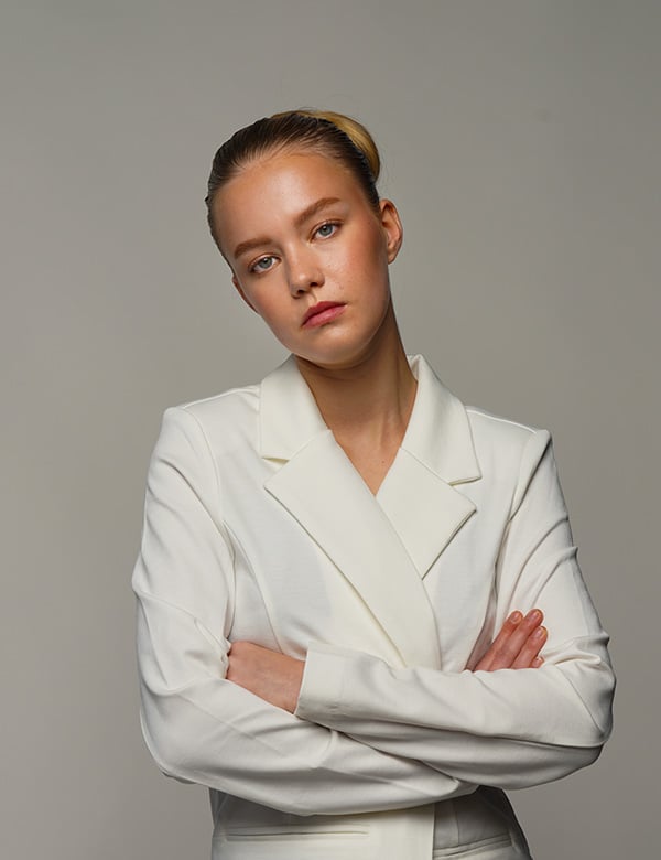 Kindermodel met blond haar Fenna