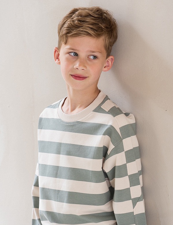 Kindermodel met blond haar Finn