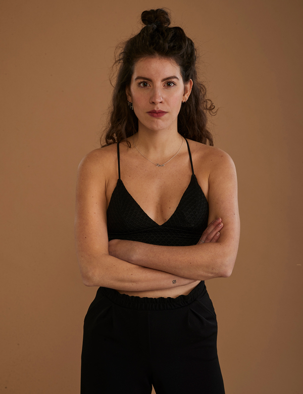 Vrouwelijk model met bruin haar Fleur