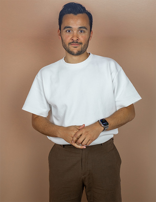 Mannelijk model met zwart haar Florian