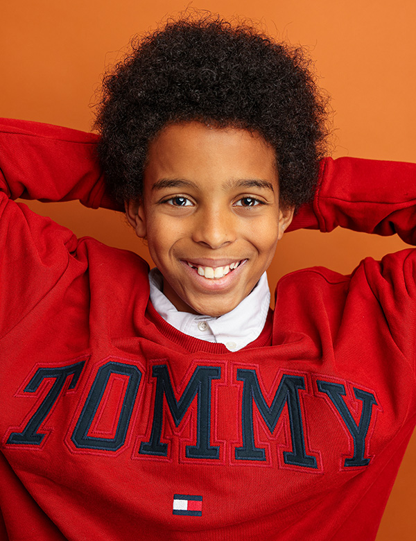 Tienermodel met donker haar Gabriel A.