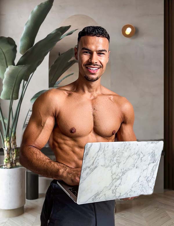 Mannelijk model met zwart haar Giancarlo