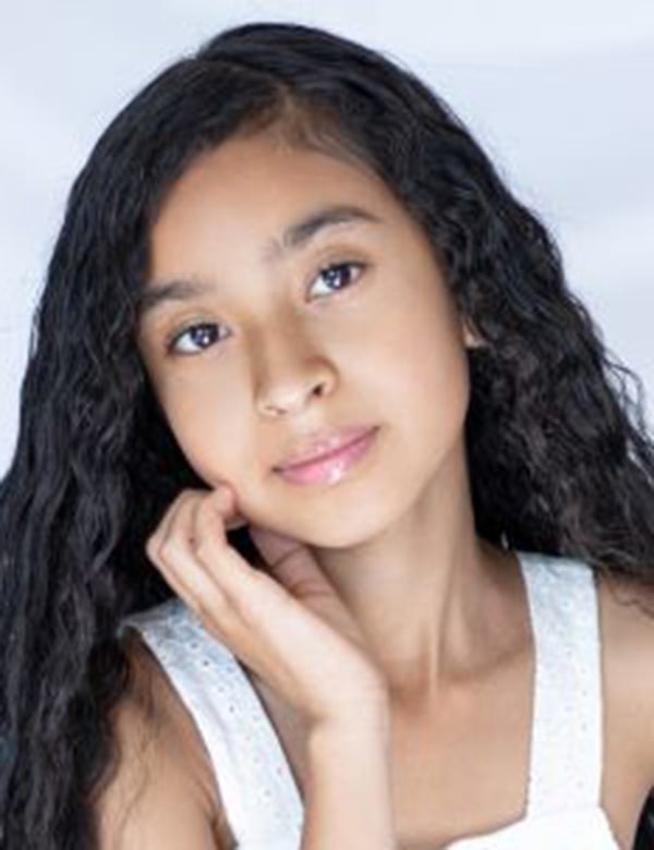 Kindermodel gicela met lang haar