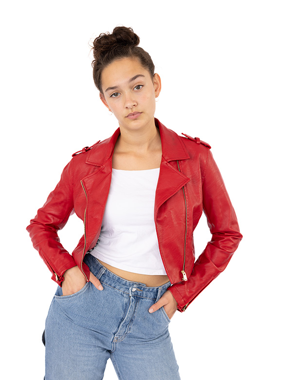 Vrouwelijk model met lang bruin haar Guusje H.
