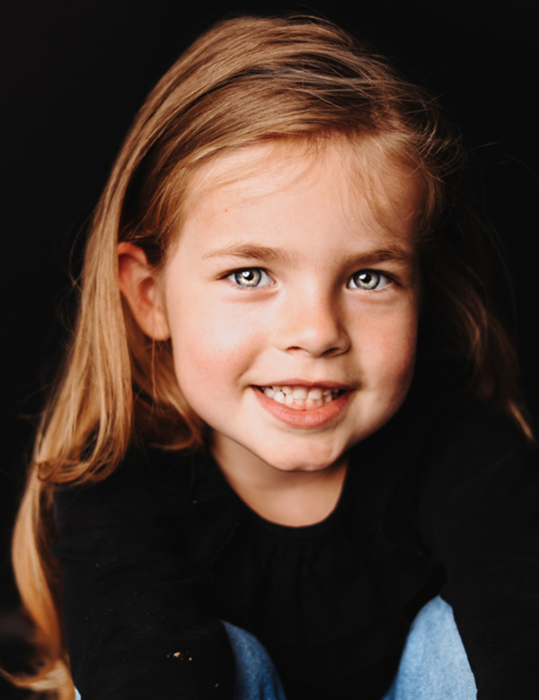 Kindermodel blond haar guusje v.