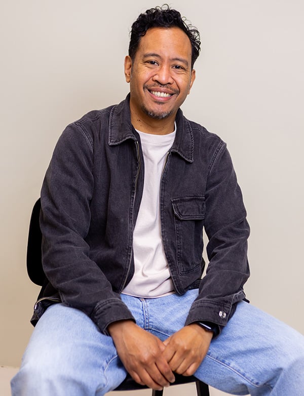 mannelijk model met donker haar Hamid