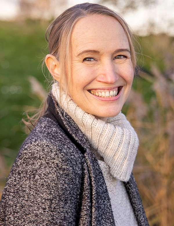 Vrouwelijk model met half lang haar Hermien