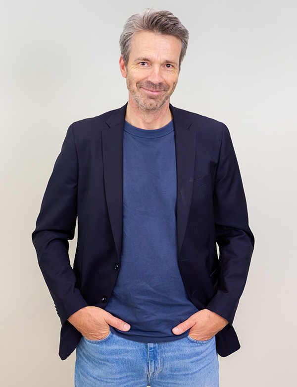 mannelijk model met grijs haar Ielke P.