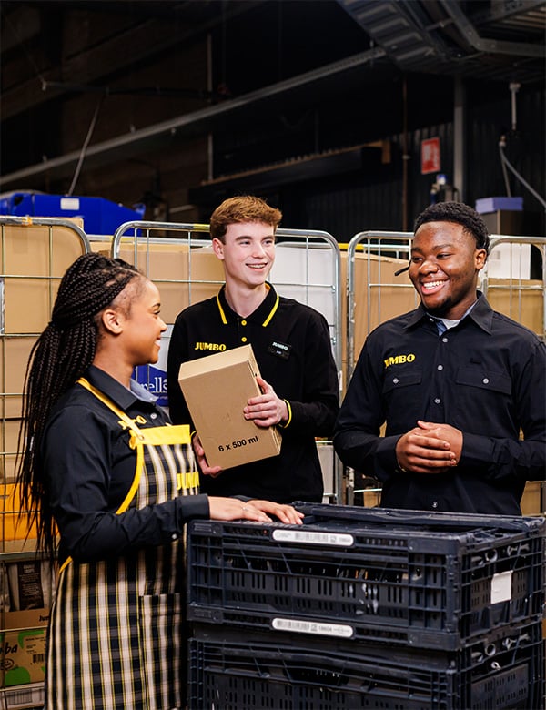 Tienermodel met donkerbruin haar Imani Ma.