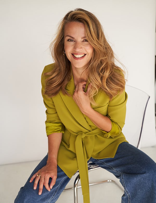 Vrouwelijk model met blond Imke Wa.