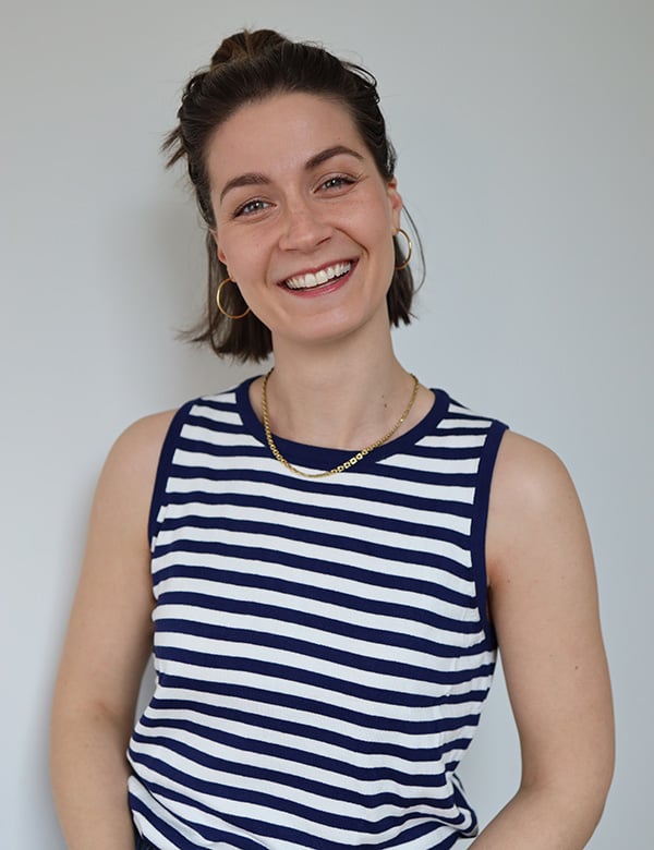 vrouwelijk model met donker haar Irmelijn