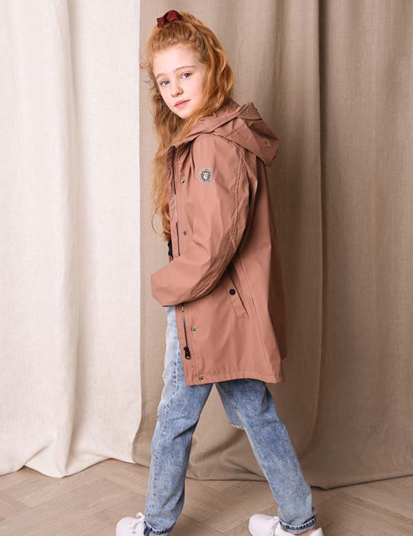 Kindermodel met oranje haar Isabelle