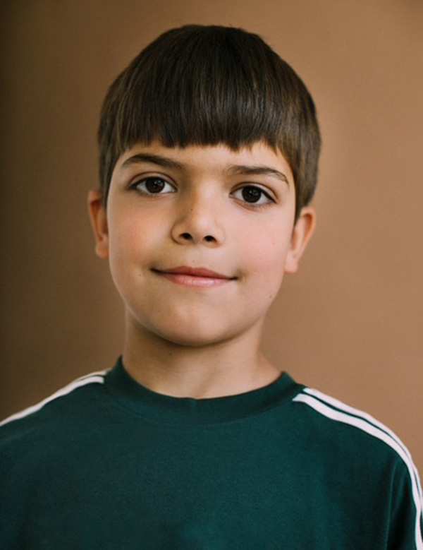 Kindermodel met bruin haar Ismail