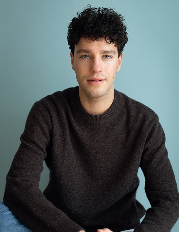 Mannelijk model met bruin haar Iwan