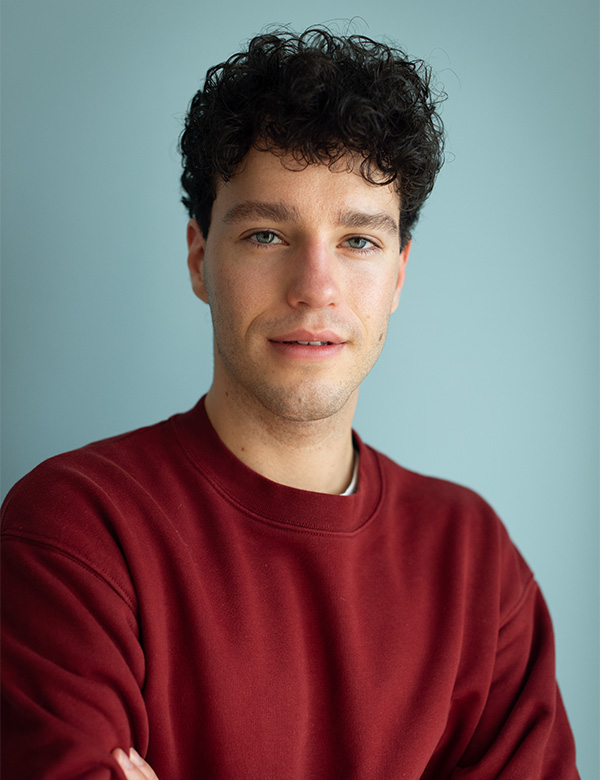 Mannelijk model met bruin haar Iwan